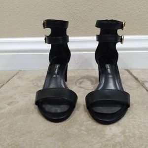 Women's Nine West black sandals